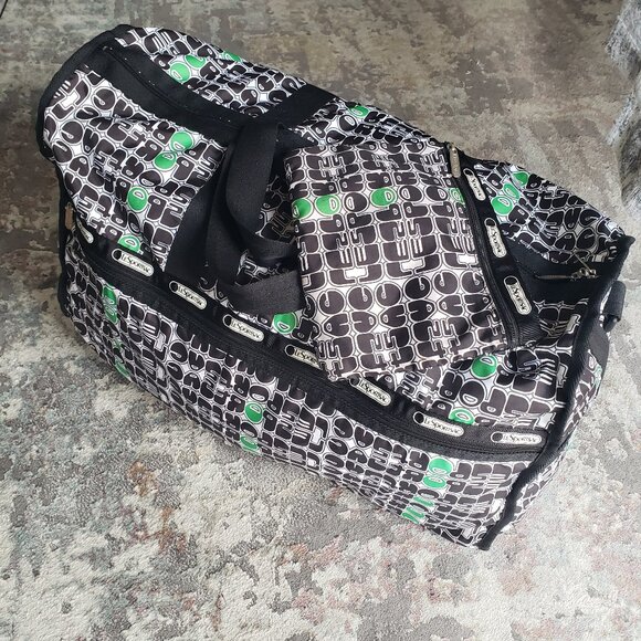 Le Sport Sac Green White Black Weekender Duffle Bag Suitcase + Makeup Tote - Picture 2 of 13